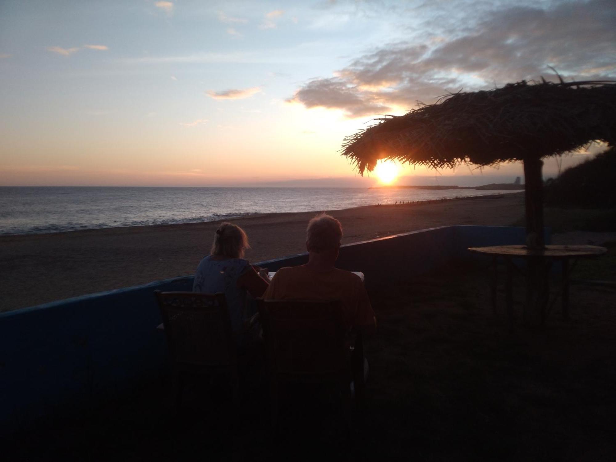 Happy Beach Cabana Hambantota Extérieur photo